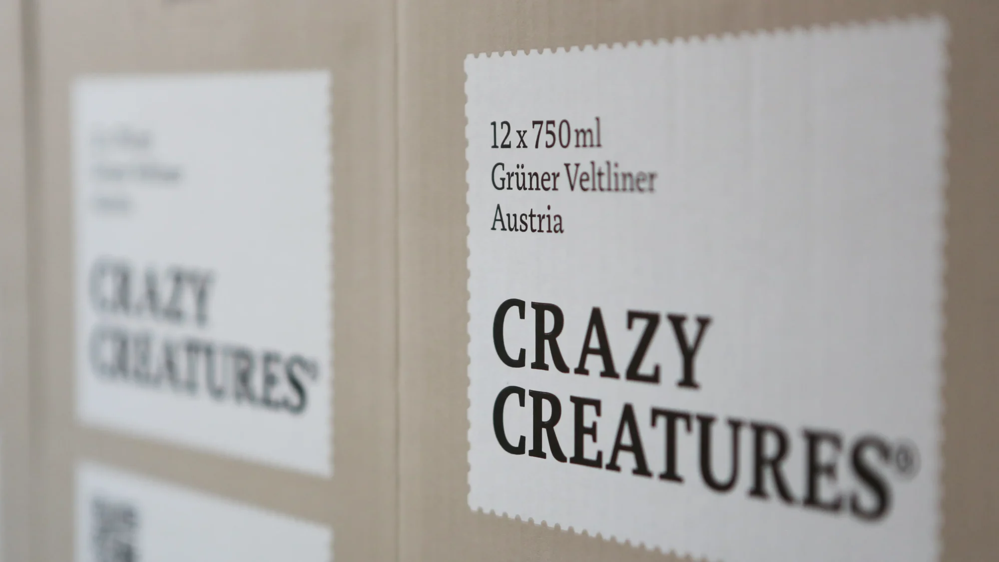 thies-design-creates-brand-identity-for-wine-malat-packagingdesign